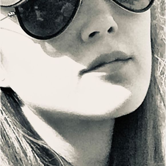 Meet your Posher, Maggie - Picture 1 of 1